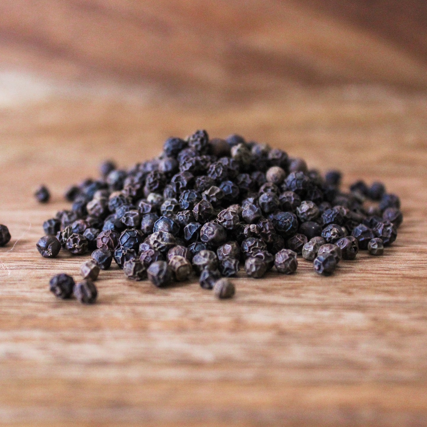 black peppercorns [whole]